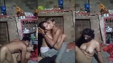 Rich Desi Girl Fucks Local Guy in Desi Sex Video